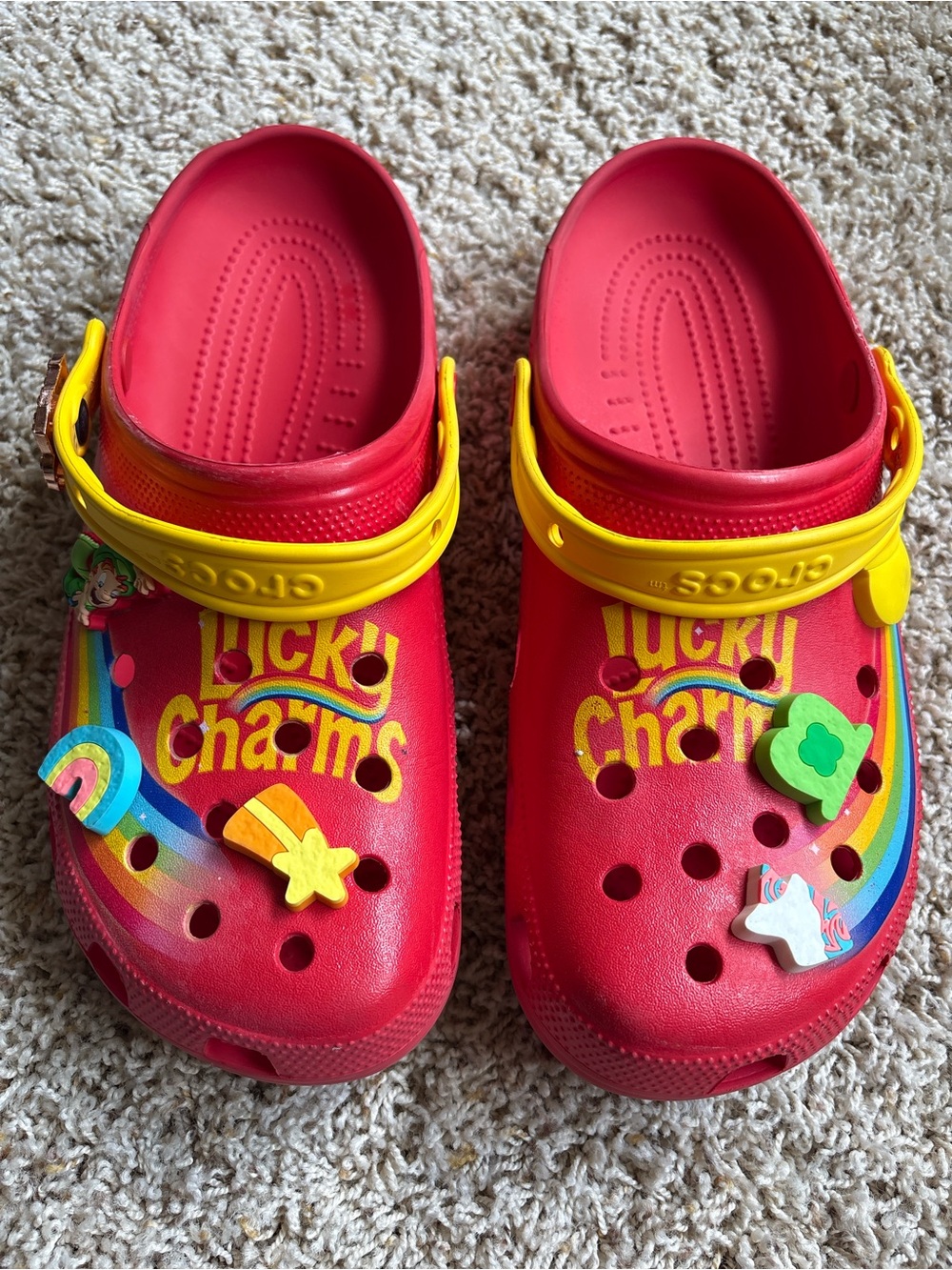 Crocs Lucky Charms Magically Delicious Clog Shoes Men's 12 Red with Jibbitz